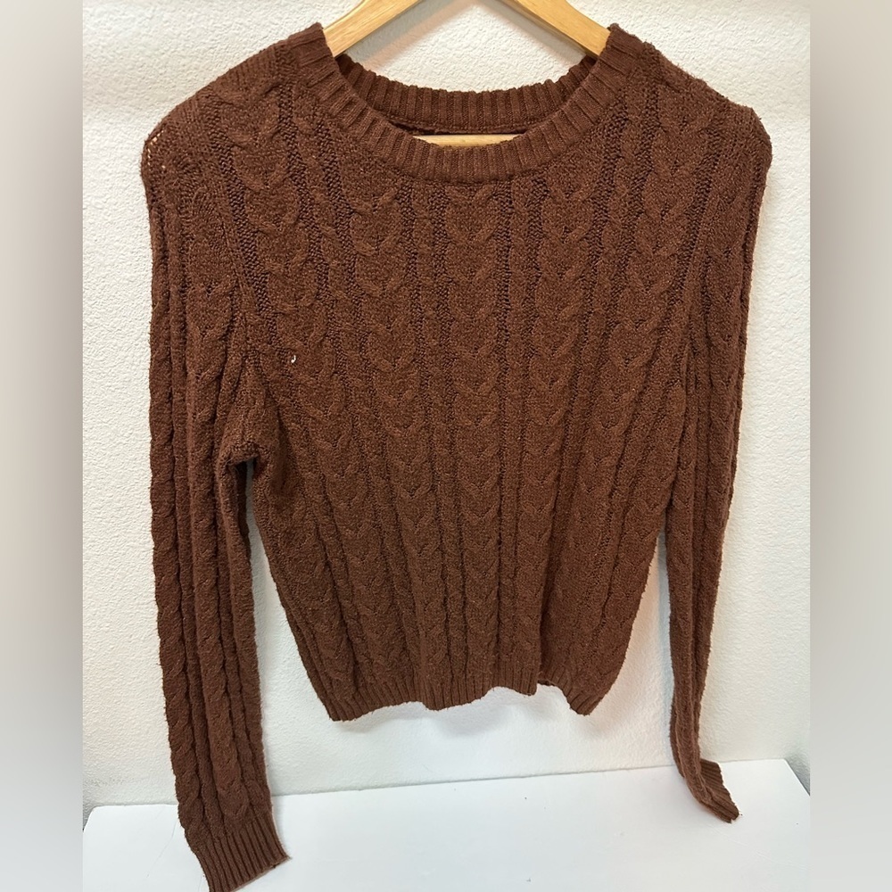 American Eagle Brown Cable Knit Sweater- size Medium